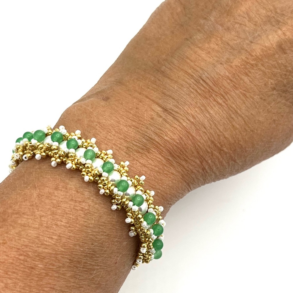 HAND CRAFTED Swarovski Pearl and Jade Party Bracelet - Picture 10 of 10